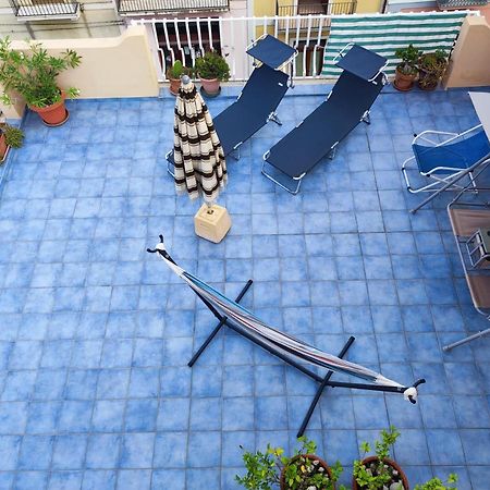 Marina  Attico In Centro Con Vista Mare E Monti! 아파트 외부 사진